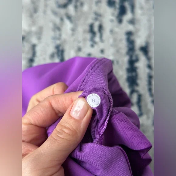 Lululemon Invigorate Training Tank Top - Picture 2 of 4